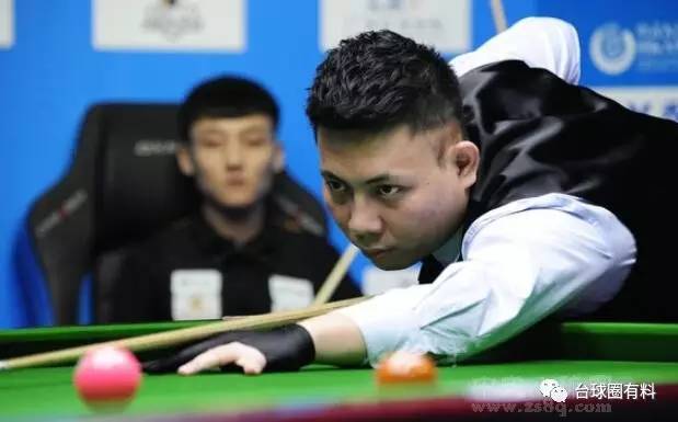 一个展示和 一个展示和