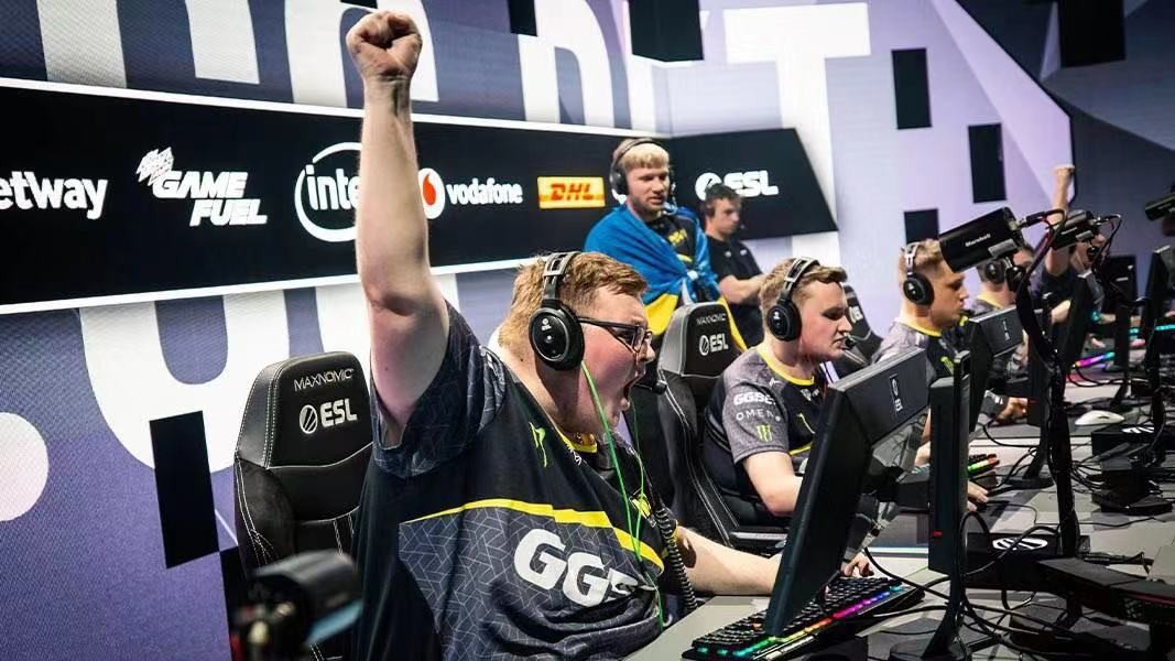 詹姆斯将罗 詹姆斯将罗