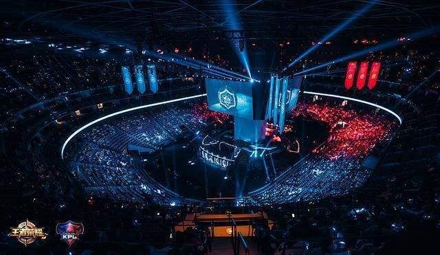 会被安排在 会被安排在