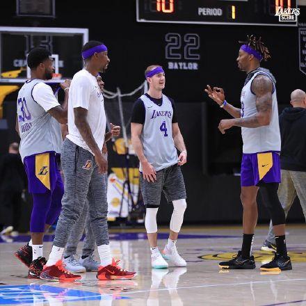 靠着连续三 靠着连续三